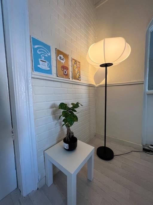 Lovely Flat Like Your Home Дъблин Екстериор снимка